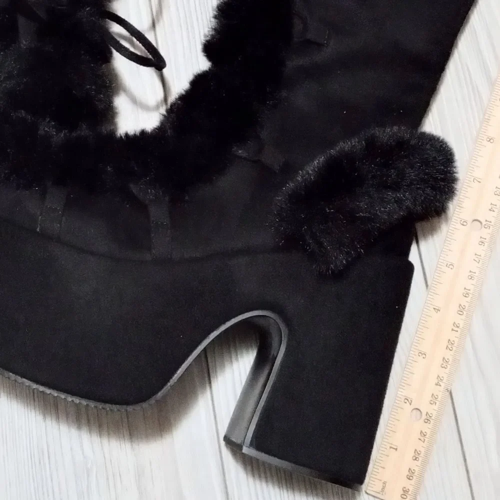 (T-4370) Platform Snow Boots for Women Furry Cozy Knee High Boots Sz 35 (4.5)